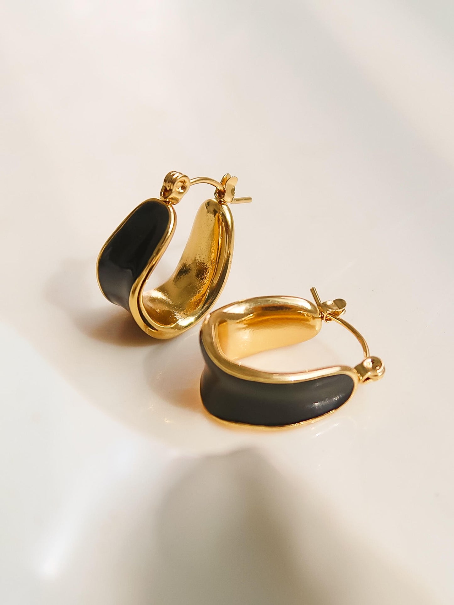 Lillian Earrings | Black