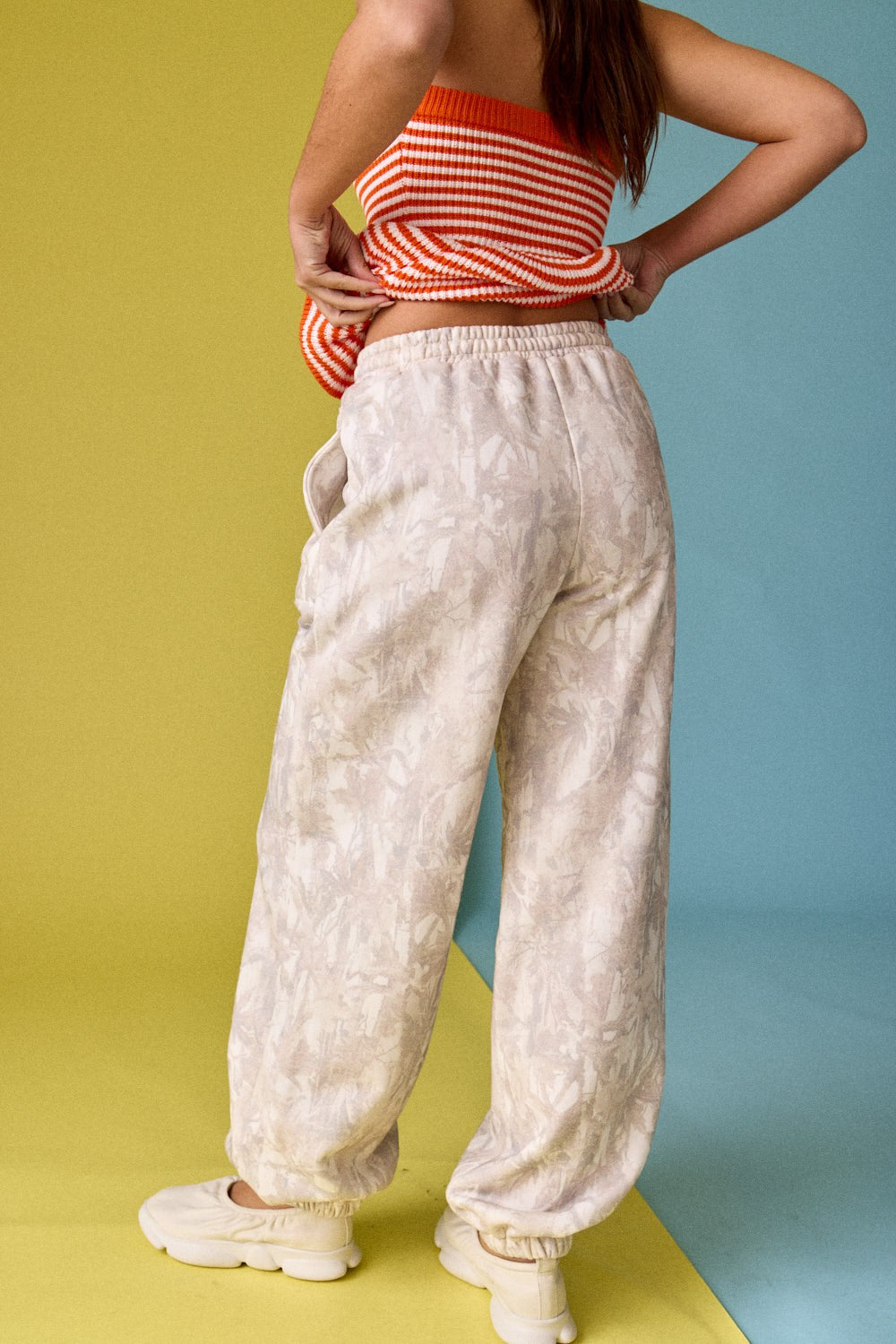 Carley Camo Sweatpants