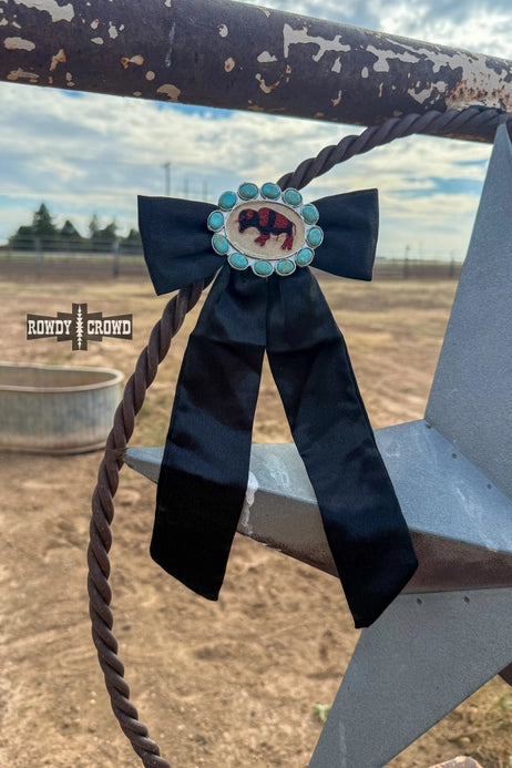 Darcy Western Bows
