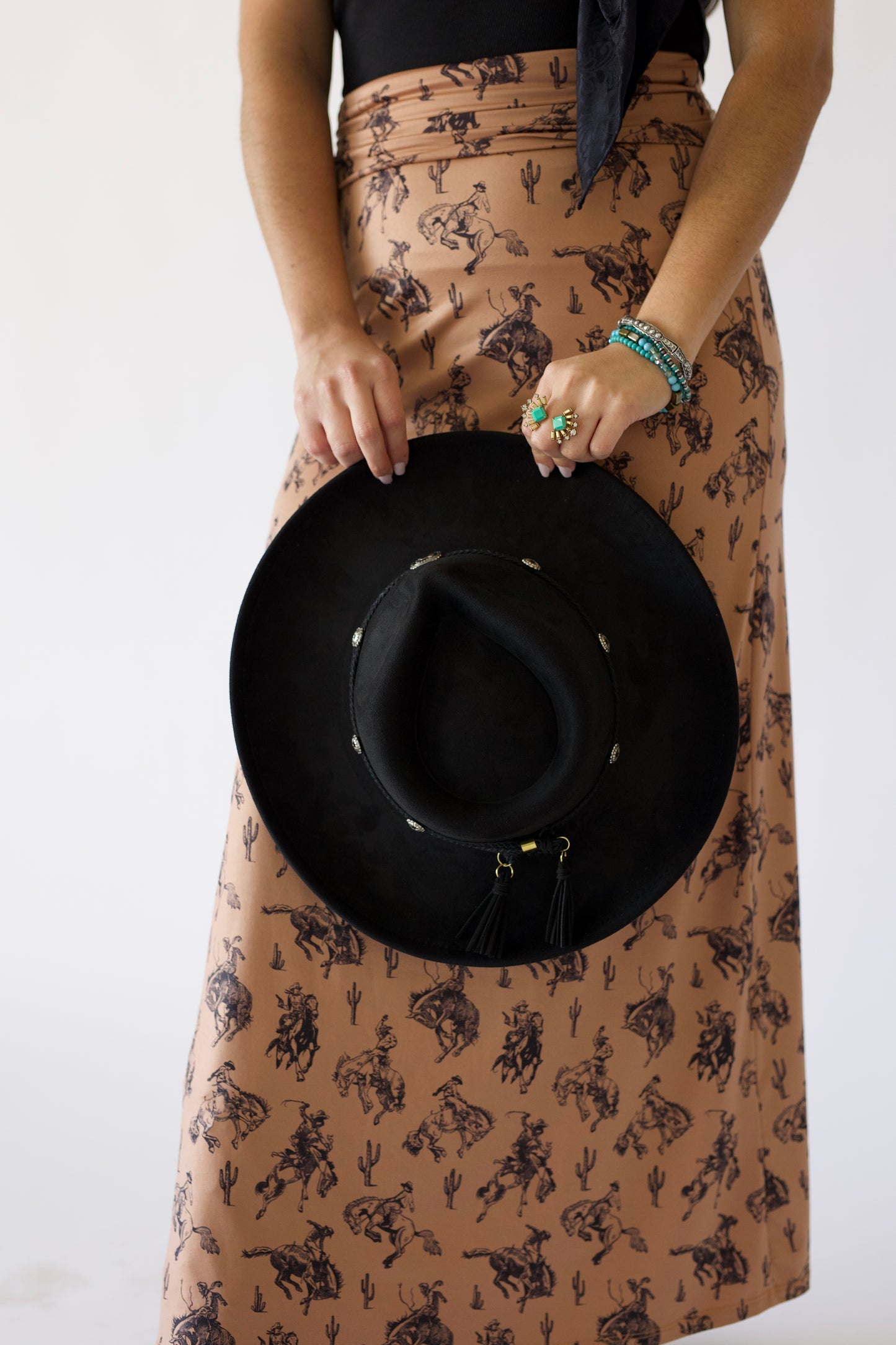 Western Bucking Horses Print Maxi Skirt