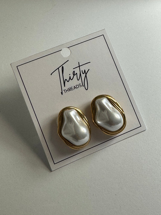 Claire Pearl Earrings